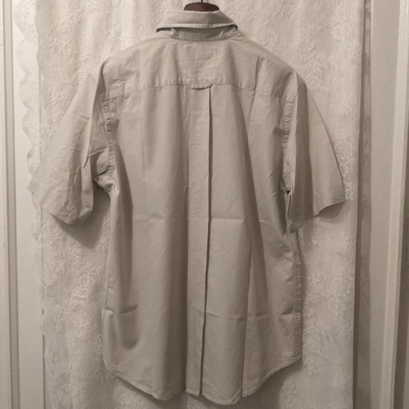 3/$20 Woolworths short sleeve light khaki shirt - Picture 7 of 11